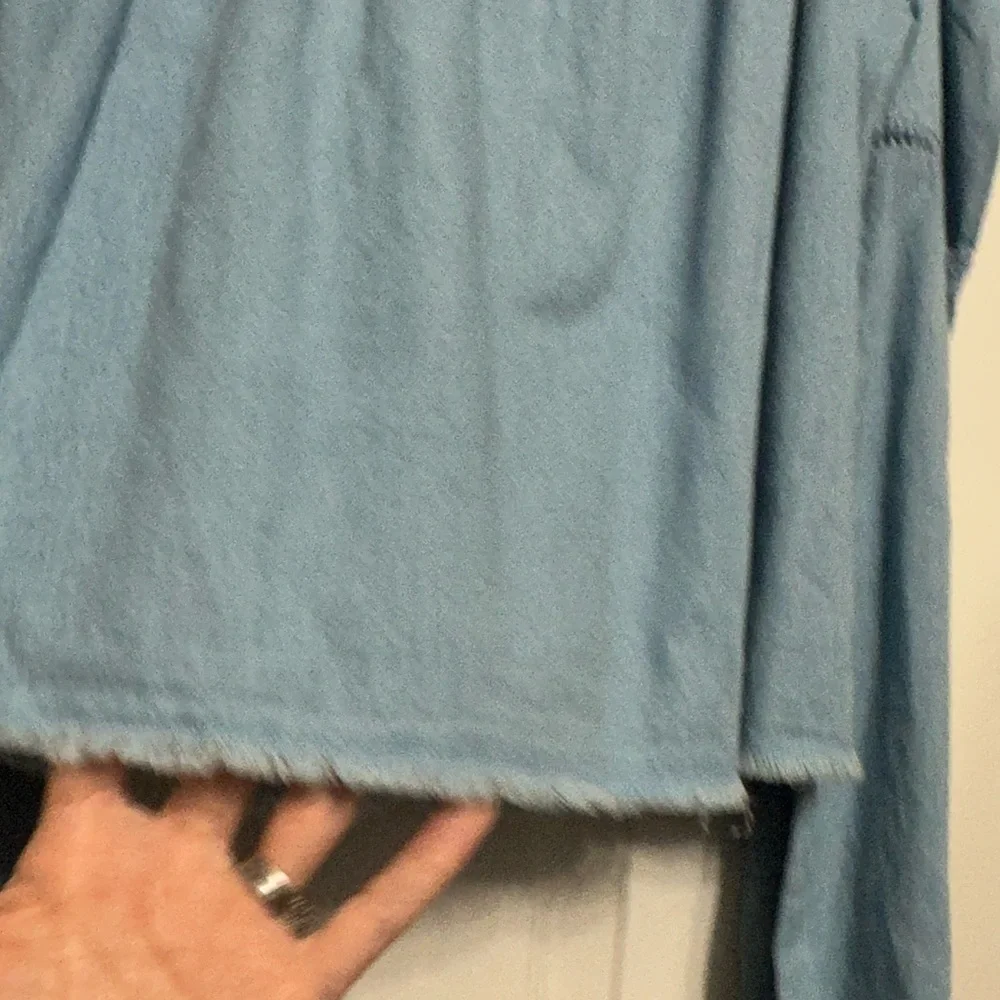 NWT Boutique Cold Shoulder Denim - Picture 11 of 12